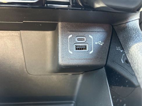 New 2026 Jeep Compass Latitude image 20