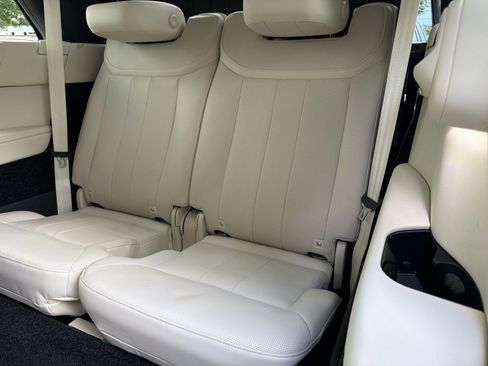 Used 2026 Land Rover Range Rover Long Wheelbase SE AWD/4WD image 23