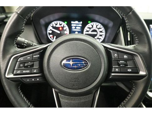 Used 2023 Subaru Outback Premium image 31