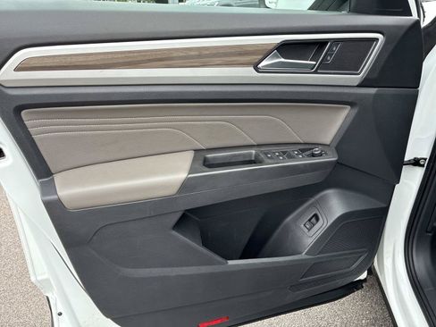 Certified 2023 Volkswagen Atlas SEL AWD/4WD image 24