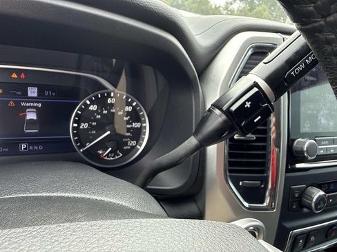 Used 2021 Nissan Titan SV w/ SV Convenience Package RWD image 37