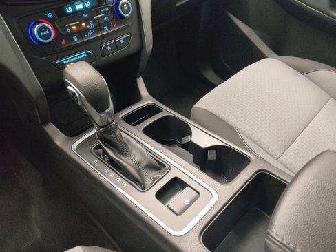 Used 2018 Ford Escape SE FWD image 26