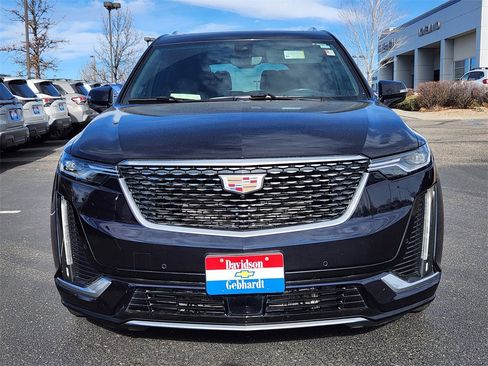 Used 2022 Cadillac XT6 Premium Luxury w/ Technology Package image 5