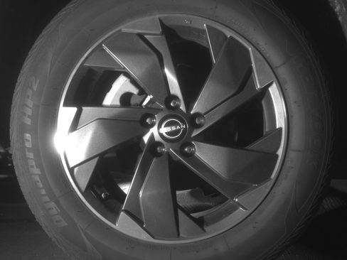 Used 2025 Nissan Rogue SV image 15