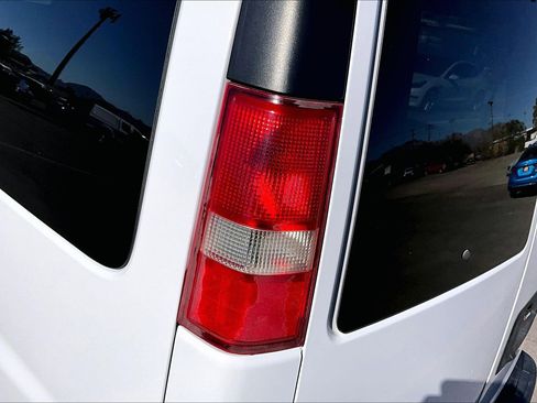 Used 2017 Chevrolet Express 2500 LS image 25