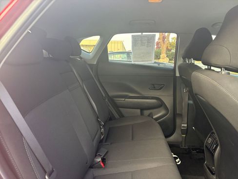 Used 2025 Hyundai Kona SEL image 27