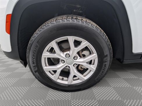 Used 2022 Jeep Grand Cherokee Limited AWD/4WD image 9