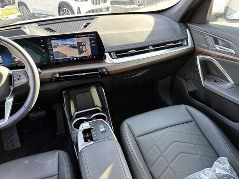 Certified 2025 BMW X1 xDrive28i image 32