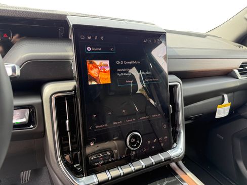 New 2026 GMC Yukon XL Denali w/ Denali Reserve Package image 12