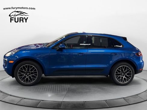 Used 2017 Porsche Macan AWD/4WD image 6