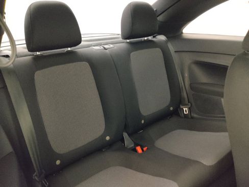 Used 2019 Volkswagen Beetle 2.0T S FWD image 19