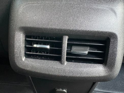 Used 2018 Chevrolet Equinox LT AWD/4WD image 24