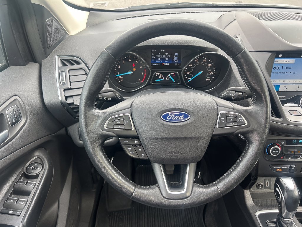 Used 2019 Ford Escape Titanium FWD image 17
