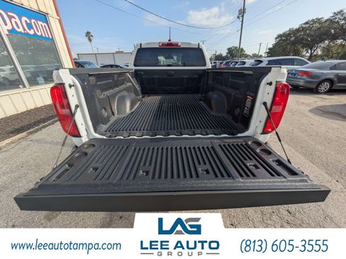 Used 2019 Chevrolet Colorado W/T RWD image 12