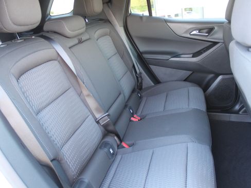 New 2026 Chevrolet Equinox LT FWD image 16