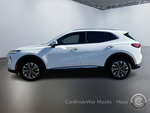 Used 2025 Buick Envision Preferred image 8