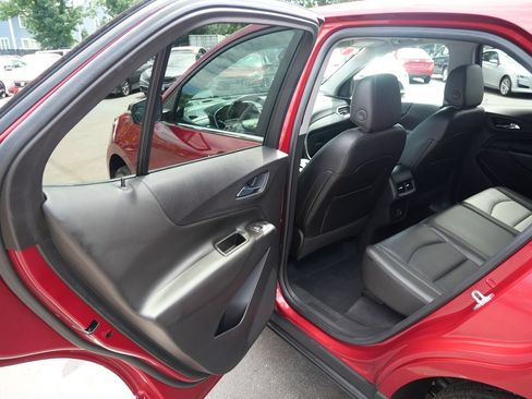 Used 2021 Chevrolet Equinox LT AWD/4WD image 28
