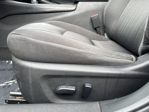 Used 2023 Nissan Altima 2.5 SV FWD image 14