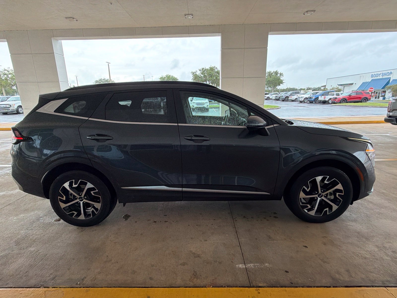 Used 2025 Kia Sportage EX w/ EX Premium Package AWD/4WD image 13