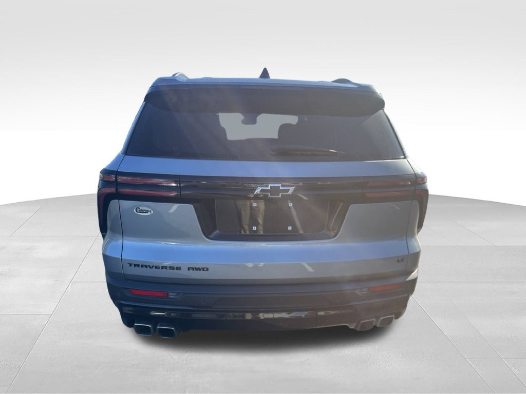 Used 2024 Chevrolet Traverse LT w/ Midnight/Sport Edition AWD/4WD image 8