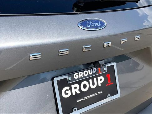 Used 2025 Ford Escape ST-Line AWD/4WD image 32