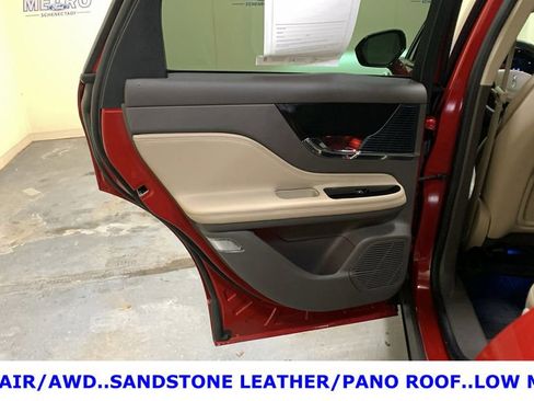 Used 2020 Lincoln Corsair AWD w/ Premium Package image 22