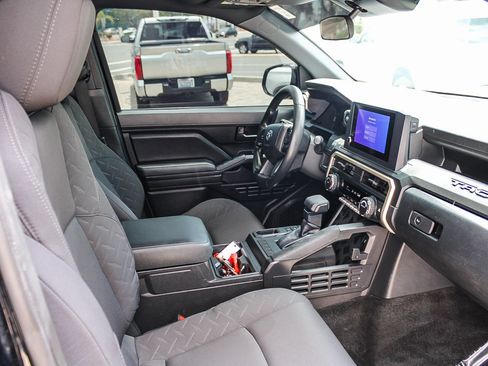 Used 2025 Toyota Tacoma SR RWD image 18