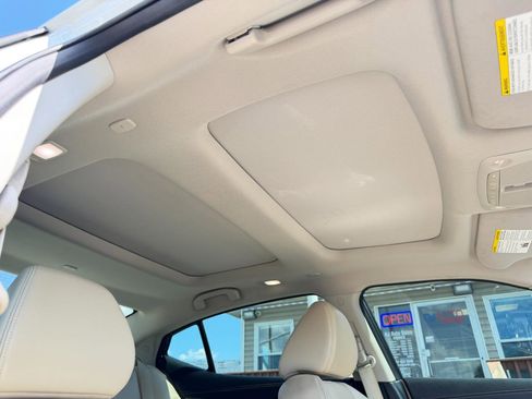 Used 2018 Nissan Maxima 3.5 SL FWD image 51
