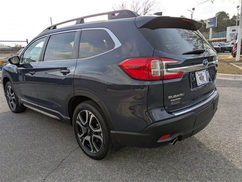 Certified 2025 Subaru Ascent Limited w/ Popular Package #1 image 10