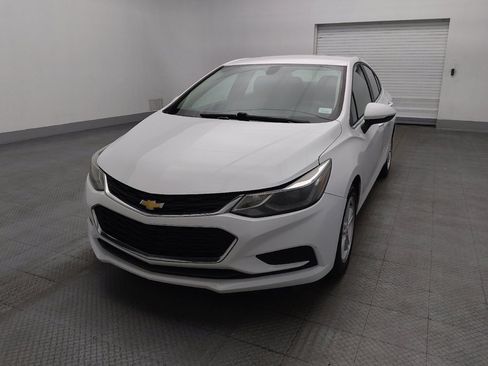 Used 2018 Chevrolet Cruze LT FWD image 15