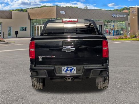 Used 2017 Chevrolet Colorado LT w/ Midnight Edition image 4