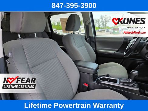 Used 2022 Toyota Tacoma SR AWD/4WD image 33