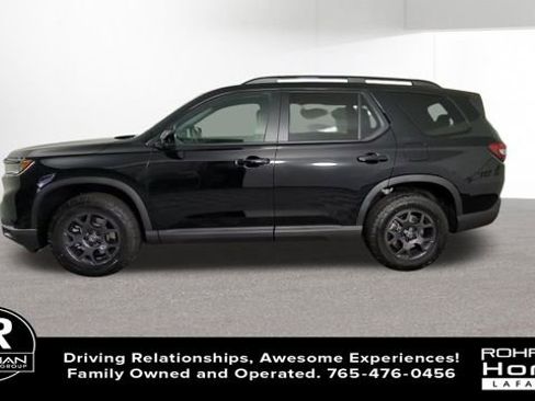 New 2025 Honda Pilot TrailSport image 5