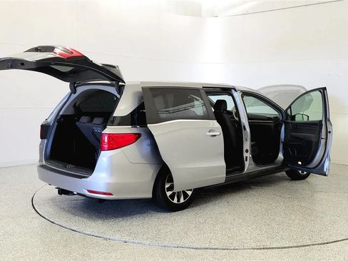 Used 2021 Honda Odyssey EX-L image 12
