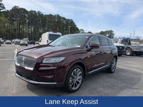 Used 2023 Lincoln Nautilus Reserve w/ Equipment Group 201A image 8