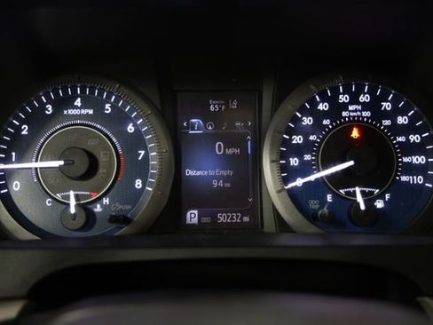 Used 2020 Toyota Sienna XLE w/ XLE Navigation Package FWD image 26