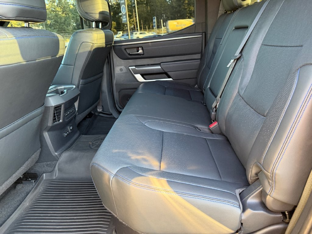 Used 2022 Toyota Tundra Platinum w/ Advanced Package AWD/4WD image 33
