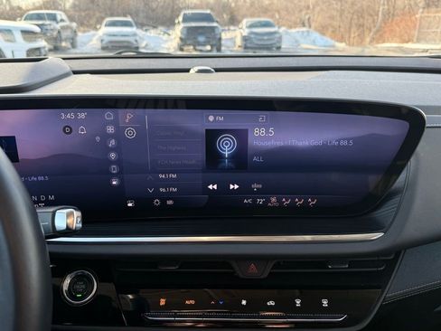 Used 2024 Buick Envision Preferred image 42