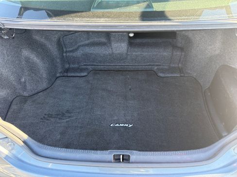 Used 2013 Toyota Camry LE image 16