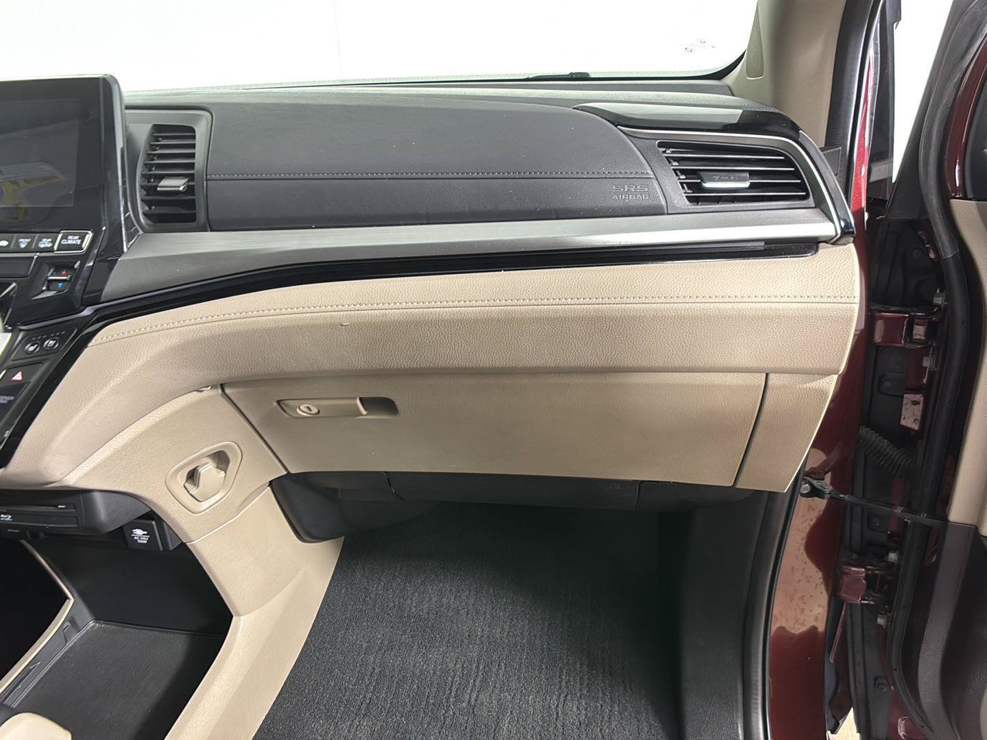 Used 2019 Honda Odyssey Elite image 26