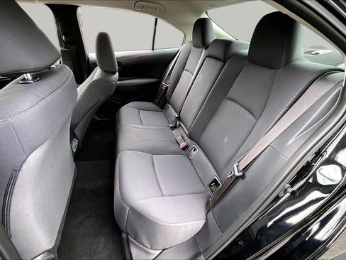 Used 2026 Toyota Corolla LE w/ LE Premium Package FWD image 18
