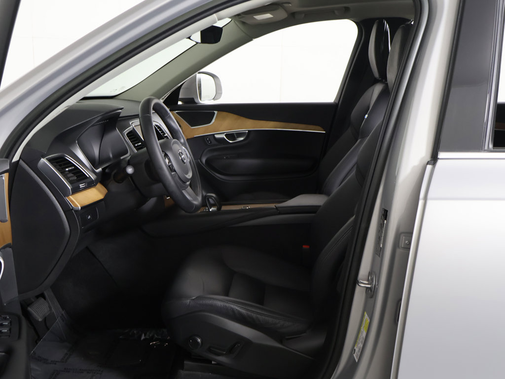 Used 2023 Volvo XC90 B6 Core w/ Climate Package AWD/4WD image 28