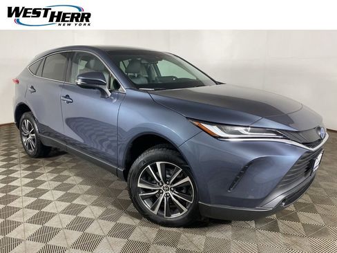 Used 2023 Toyota Venza LE AWD/4WD image 1