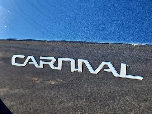 Certified 2023 Kia Carnival LX image 33