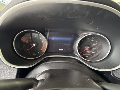 Used 2019 Jeep Compass Altitude image 11