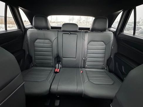 New 2026 Volkswagen Atlas Cross Sport SEL R-Line image 28