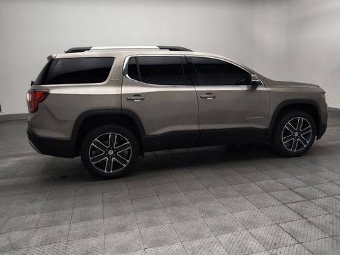 Used 2022 GMC Acadia SLT w/ Technology Package FWD image 10