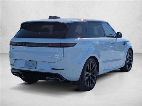 New 2025 Land Rover Range Rover Sport Dynamic SE image 2