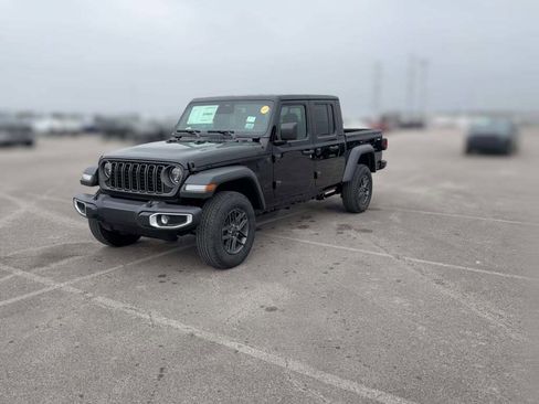 New 2026 Jeep Gladiator Sport image 4