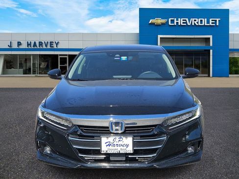 Used 2022 Honda Accord Touring image 2